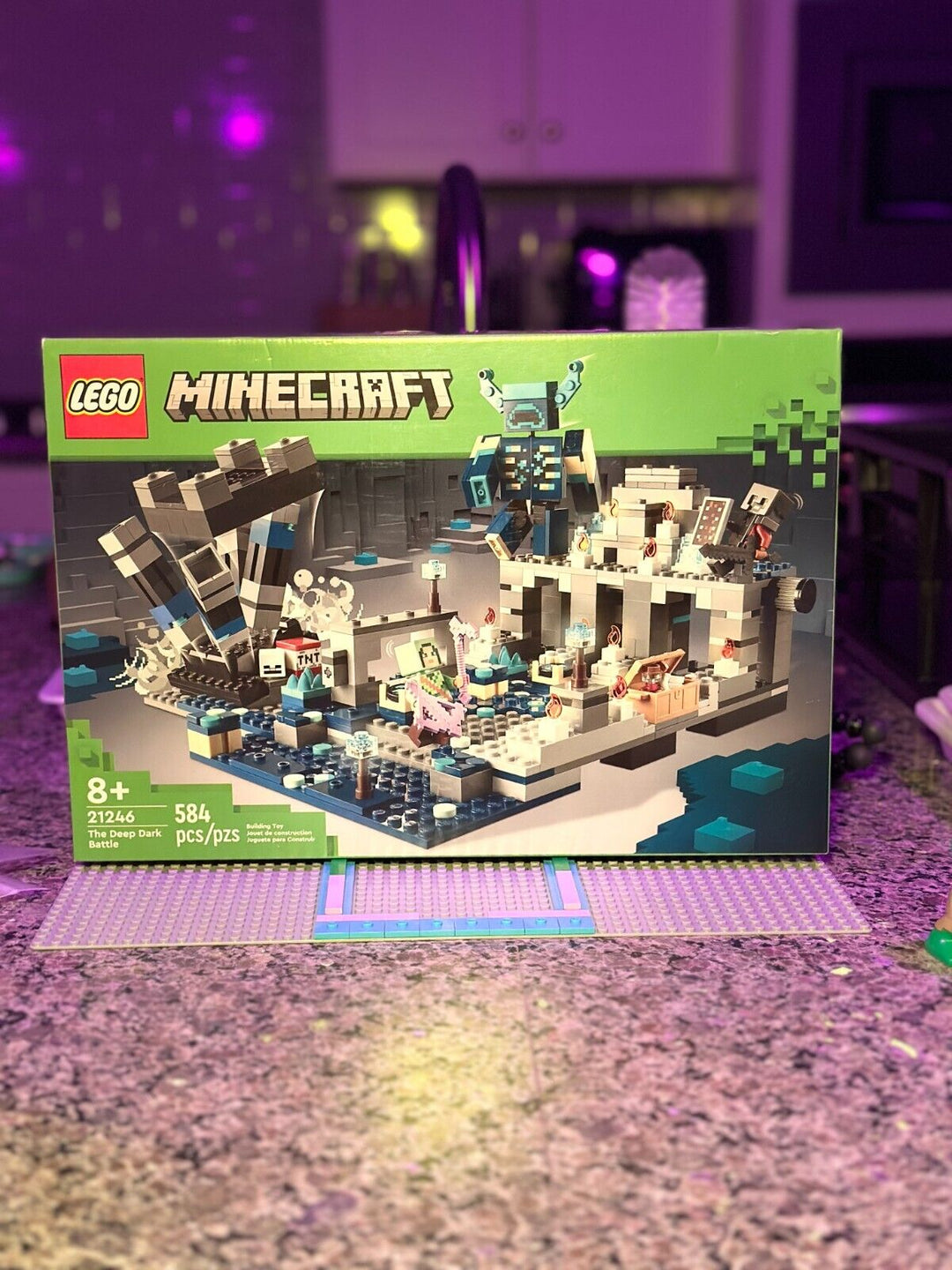 LEGO Minecraft: The Deep Dark Battle (21246)