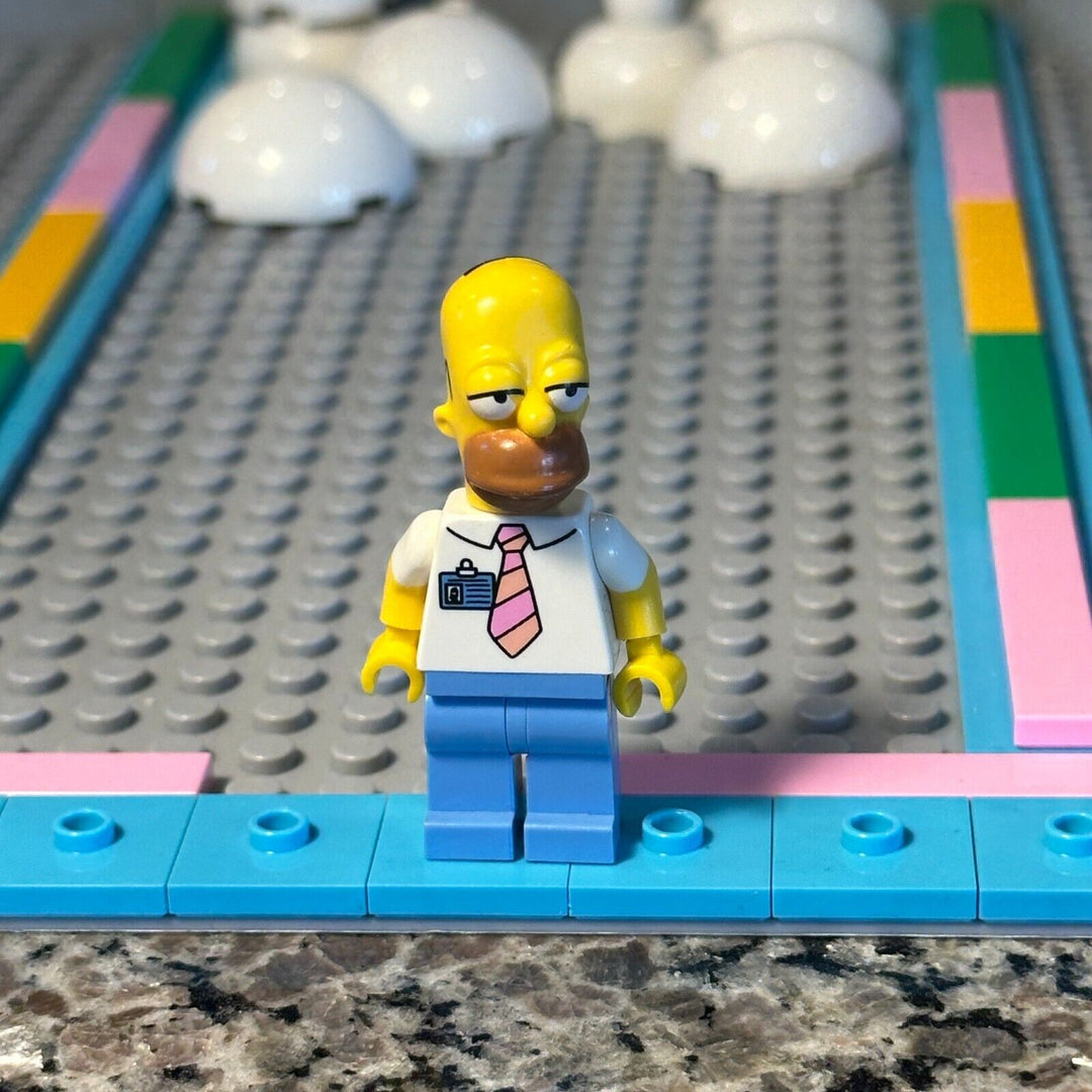 LEGO The Simpsons Homer Simpson with Tie and Badge sim001