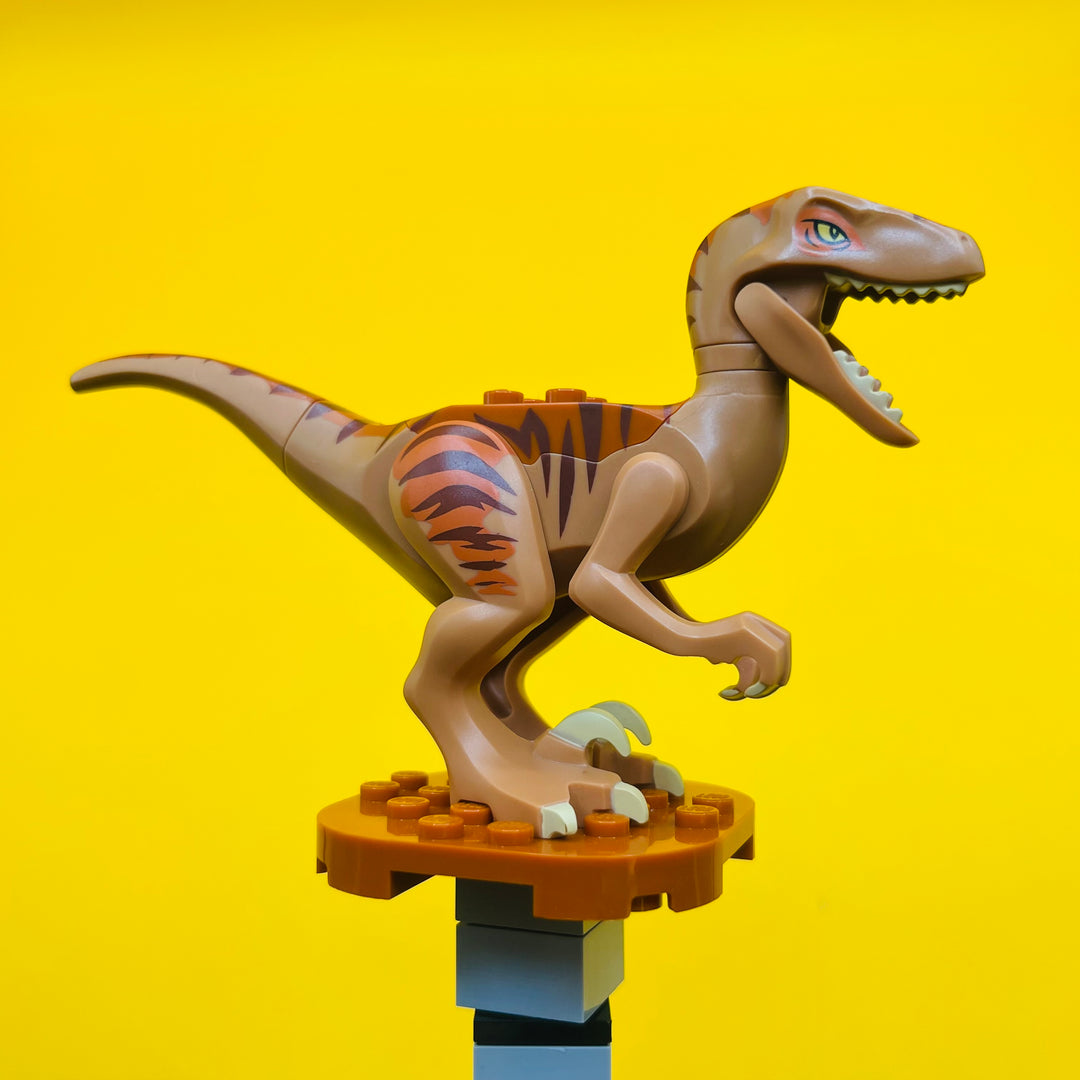 LEGO Minifigure Dinosaur Raptor / Velociraptor with Dark Orange Back raptor03