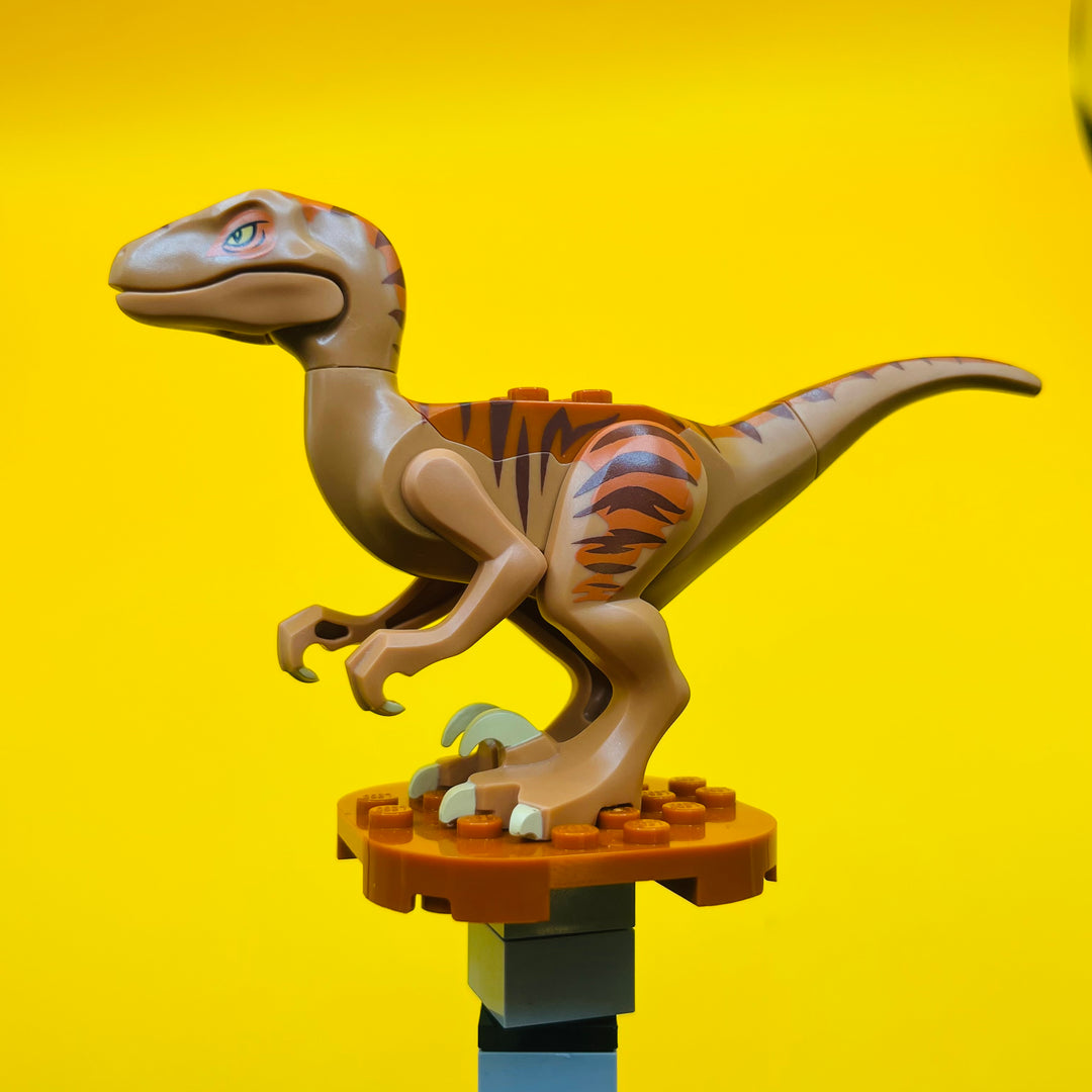 LEGO Minifigure Dinosaur Raptor / Velociraptor with Dark Orange Back raptor03