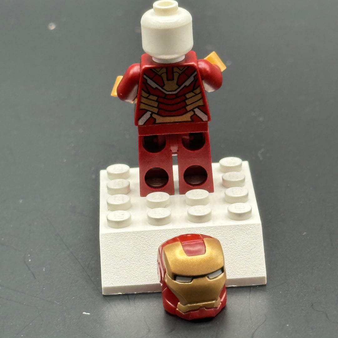 Iron Man Mark 42 Armor Minifigure Iron Man - Mark 42 Armor, White Head sh0072