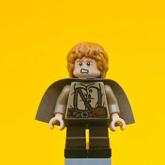 LEGO The Lord of the Rings Minifigure Samwise Gamgee (Sam) - Dark Brown Legs, Dark Bluish Gray Cape lor004