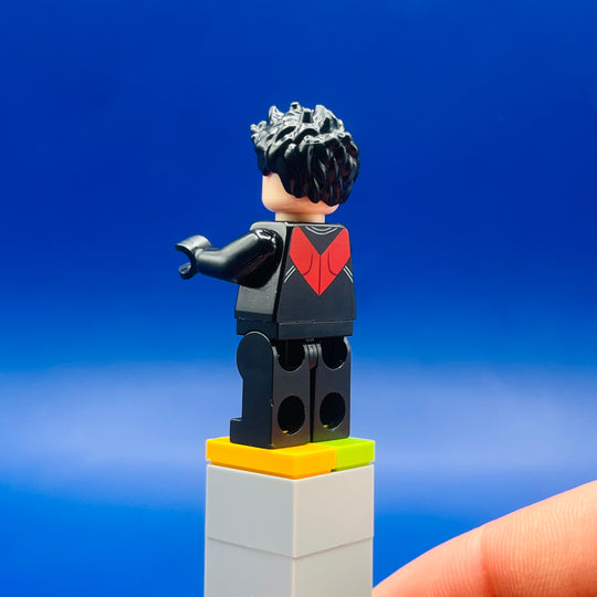 LEGO DC Comics Super Heroes Minifigure Nightwing - Red Eye Holes and Chest Symbol sh0085