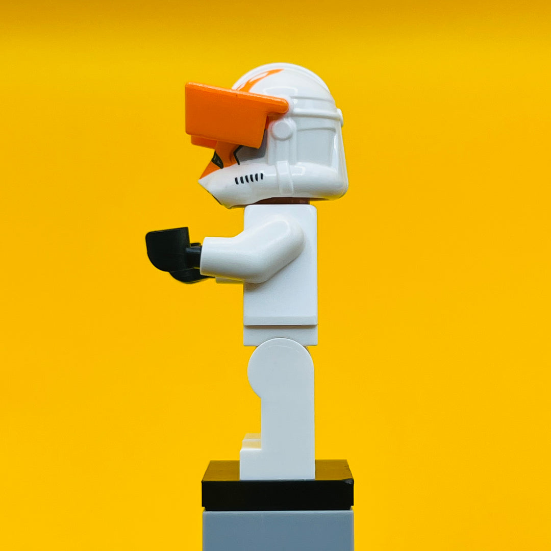 LEGO Star Wars Minifigure Clone Captain Vaughn, 501st Legion, 332nd Company (Phase 2) - Helmet with Holes and Togruta markings, Orange Visor