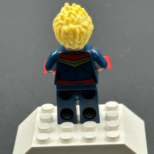 Captain Marvel Minifigure Captain Marvel - Red Sash sh0226