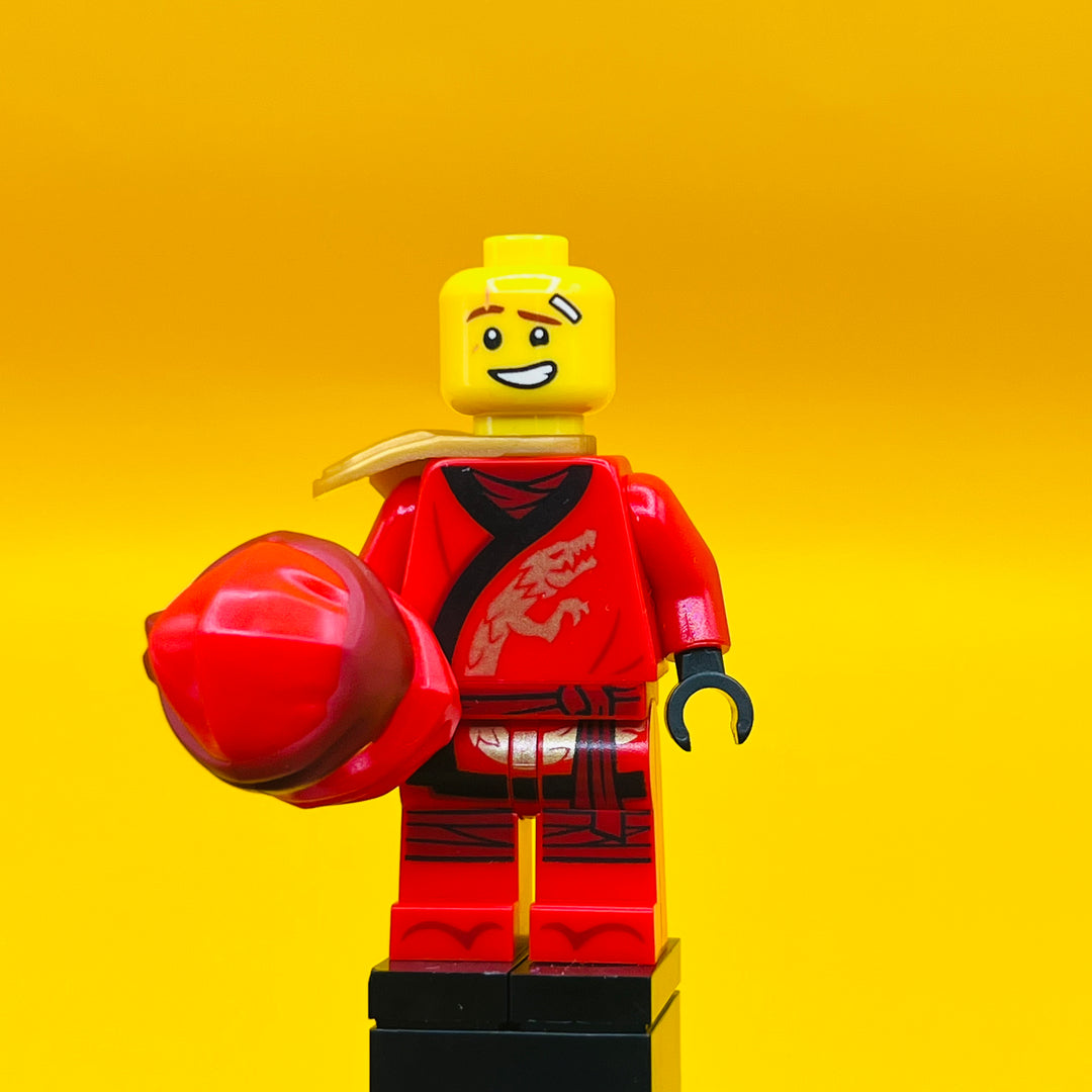 LEGO Ninjago Minifigure Kai Legacy, Pearl Gold Armor Shoulder