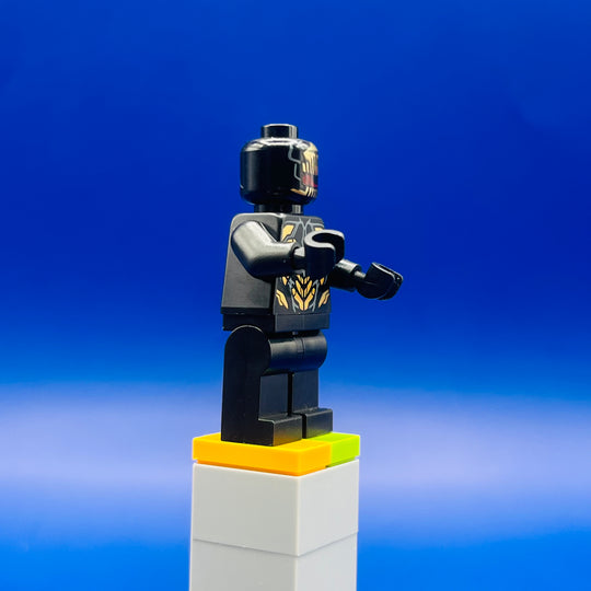 LEGO Marvel Super Heroes Minifigure Outrider - Torso with Short Dark Bluish Gray Tips at Neck sh0872