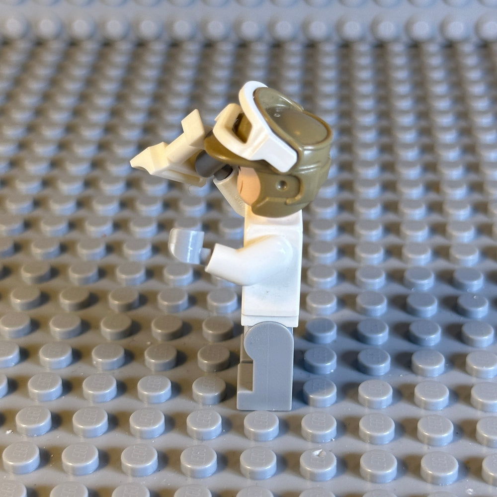 Hoth Rebel Trooper Minifigure Hoth Rebel Trooper White Uniform sw0678