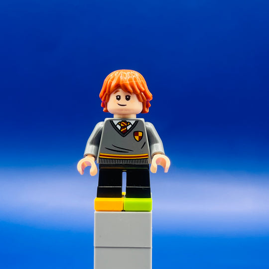 LEGO Harry Potter Minifigure Ron Weasley - Gryffindor Sweater with Crest hp273