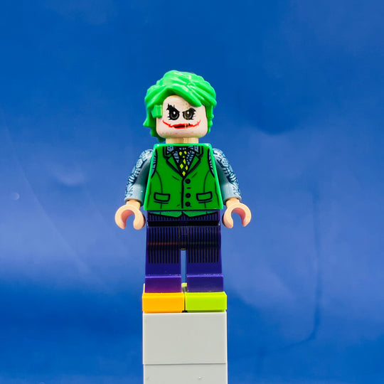 LEGO DC Comics Super Heroes Minifigure The Joker - Green vest and Printed Arms sh0792