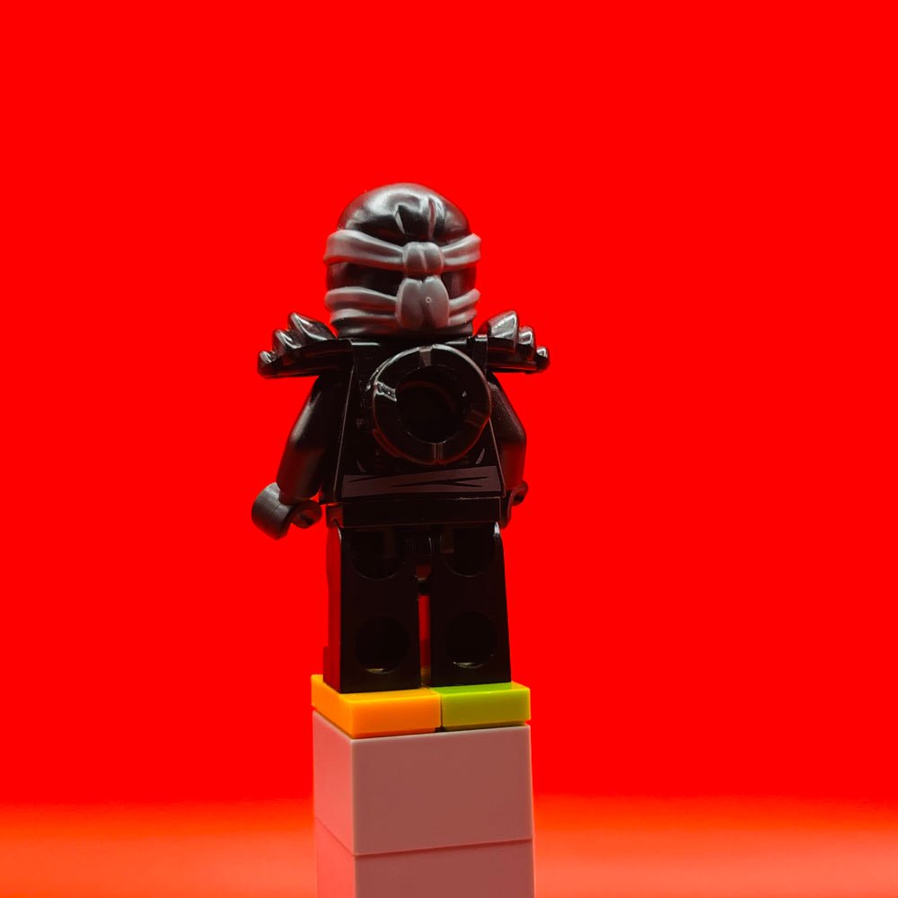 LEGO Ninjago Minifigure Cole (Deepstone Armor) - Possession njo140