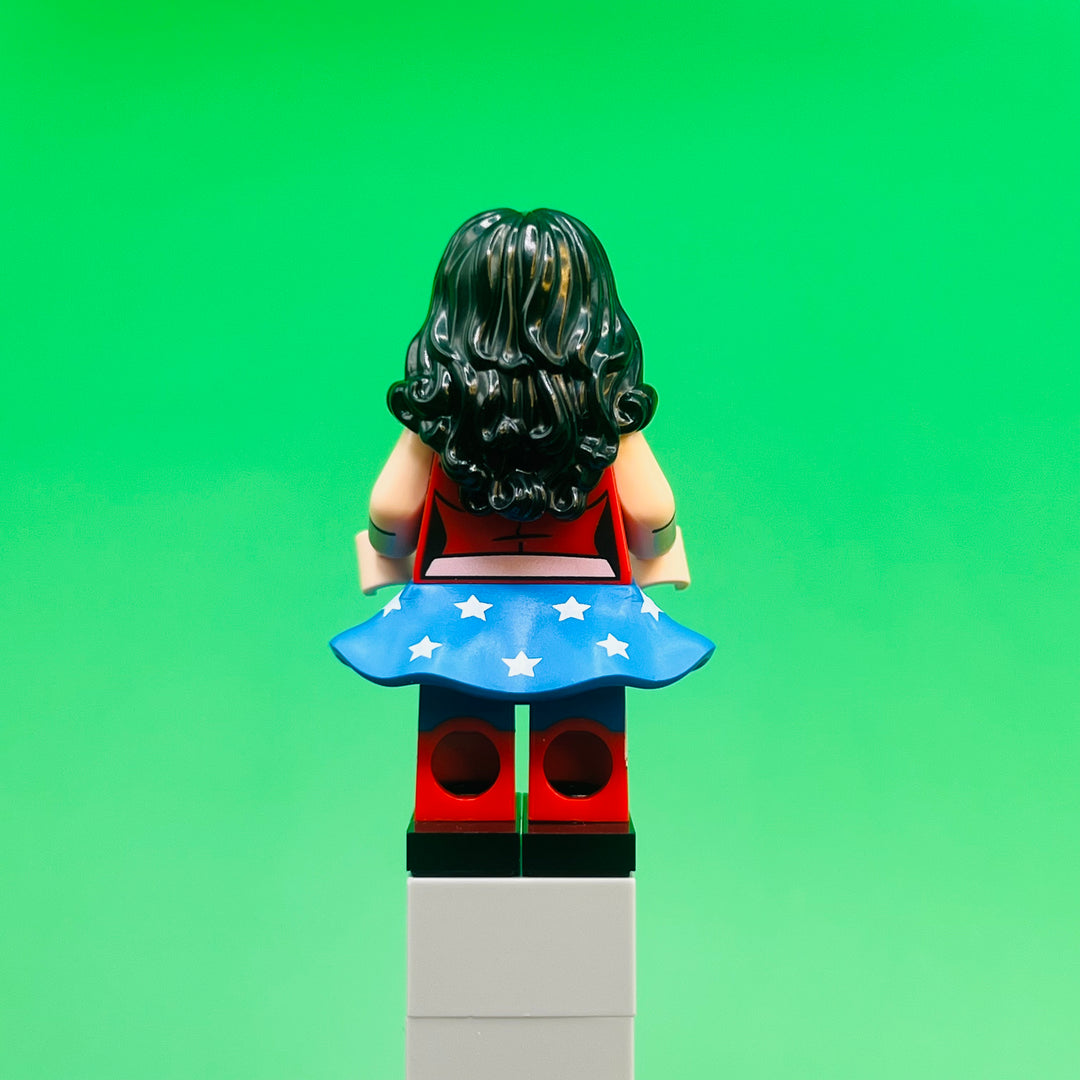 LEGO Minifigure Series Minifigure Wonder Woman, DC Super Heroes (Minifigure Only) colsh02