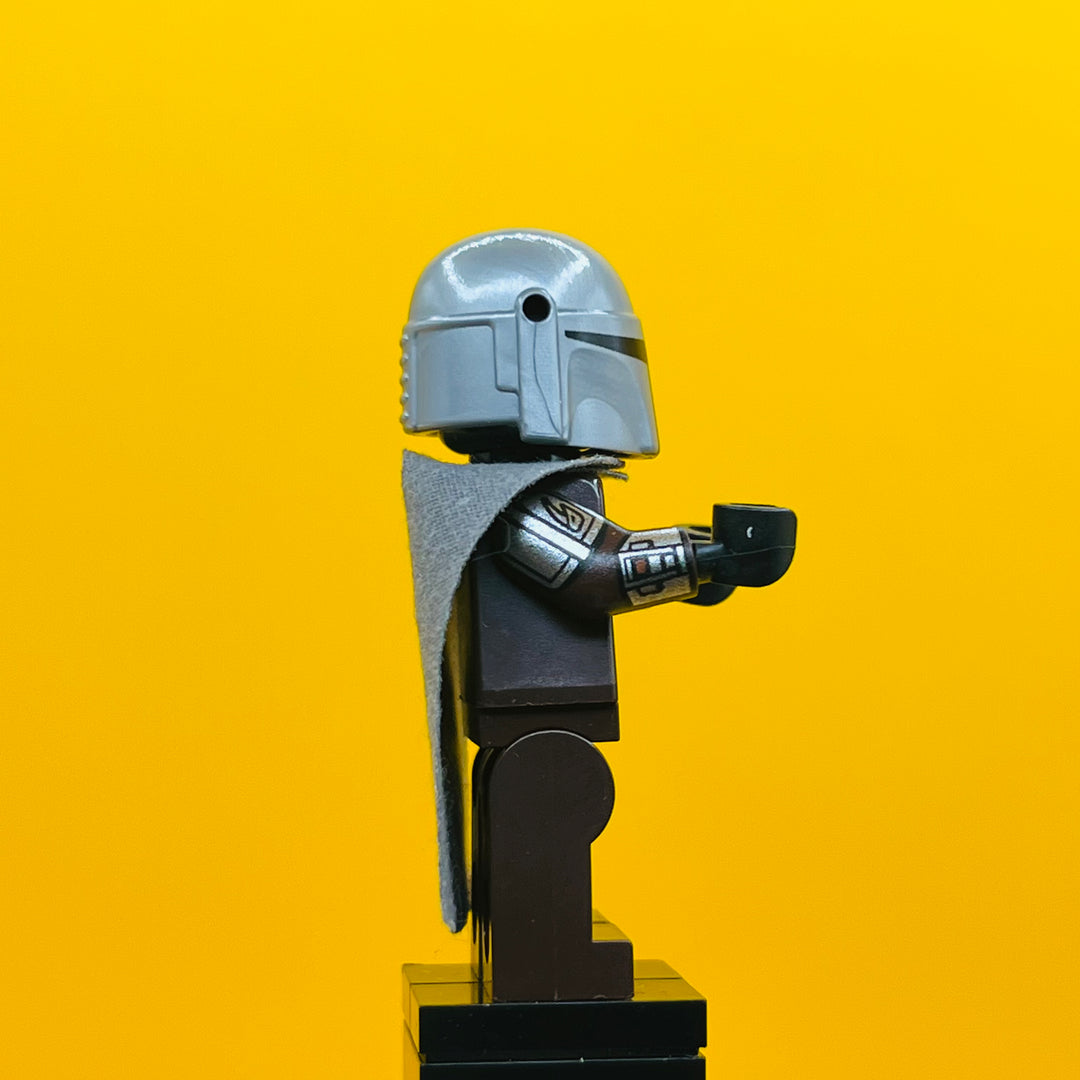 LEGO Star Wars Minifigure The Mandalorian / Din / Din Darin / Mando - Silver Beskar Armor, Cape sw1135