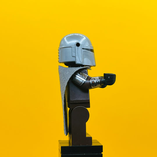 LEGO Star Wars Minifigure The Mandalorian / Din / Din Darin / Mando - Silver Beskar Armor, Cape sw1135