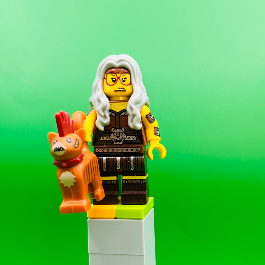 LEGO Minifigure Series Sherry Scratchen-Post, The LEGO Movie 2 (with Cat) tlm153