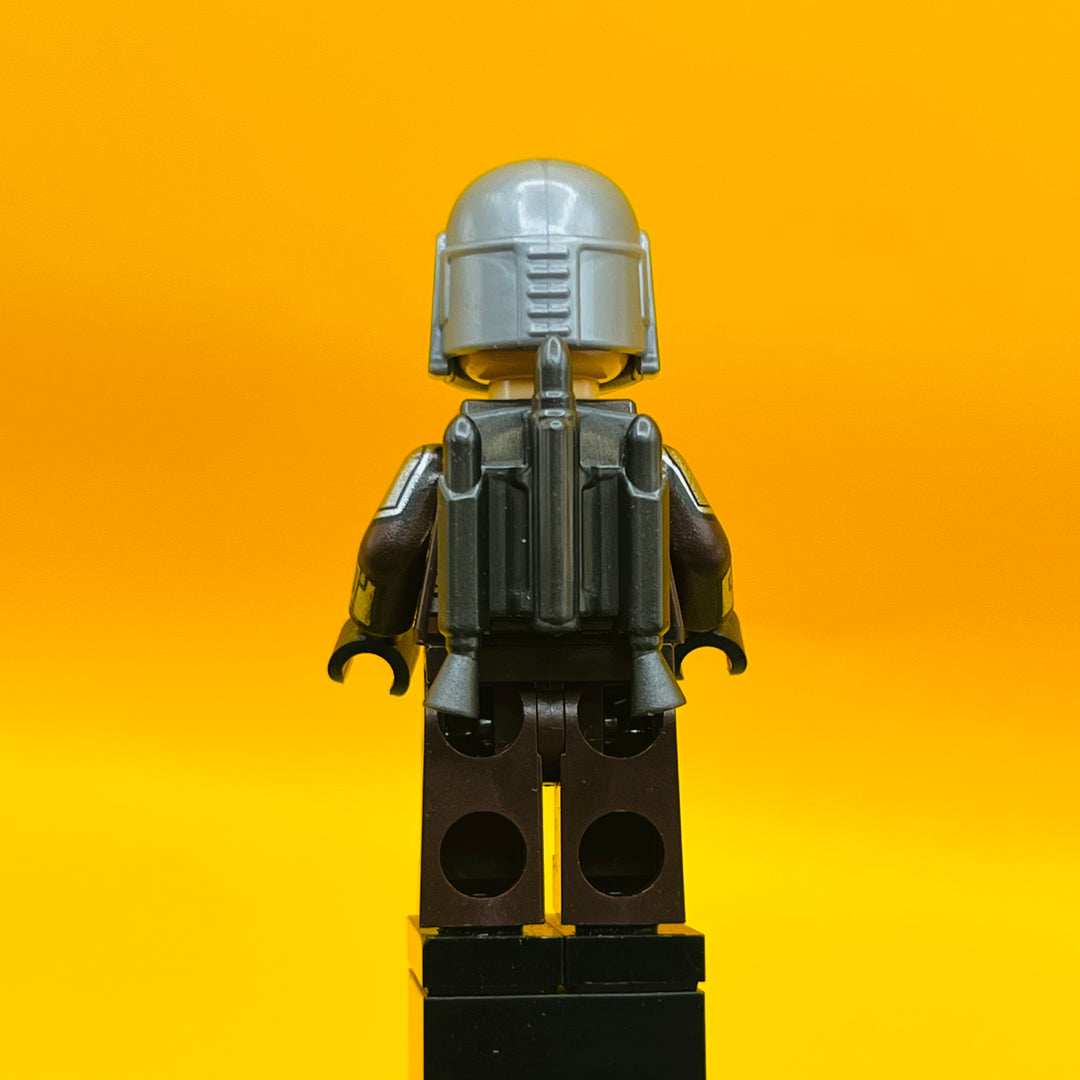 LEGO Star Wars Minifigure The Mandalorian / Din Djarin / 'Mando' - Silver Beskar Armor, with Jet Pack, Printed Head sw1212