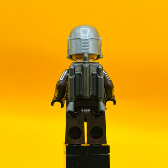 LEGO Star Wars Minifigure The Mandalorian / Din Djarin / 'Mando' - Silver Beskar Armor, with Jet Pack, Printed Head sw1212