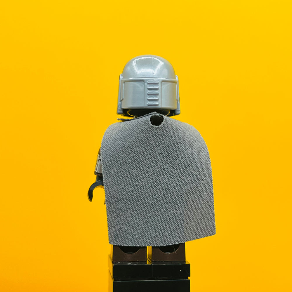 LEGO Star Wars Minifigure The Mandalorian / Din / Din Darin / Mando - Silver Beskar Armor, Cape sw1135