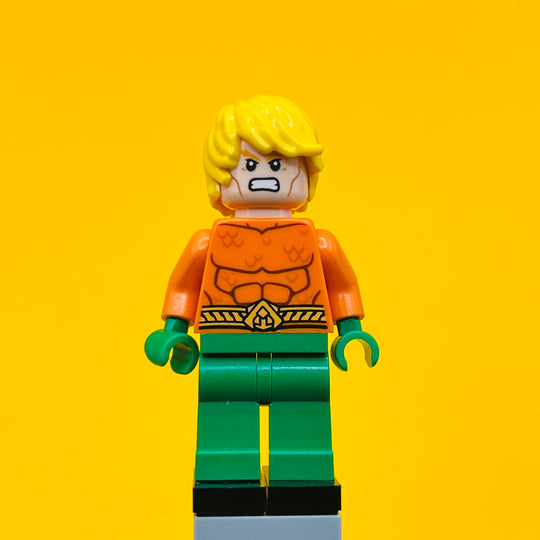 LEGO DC Comics Super Heroes Minifigure Aquaman - Yellow Tousled Hair sh050