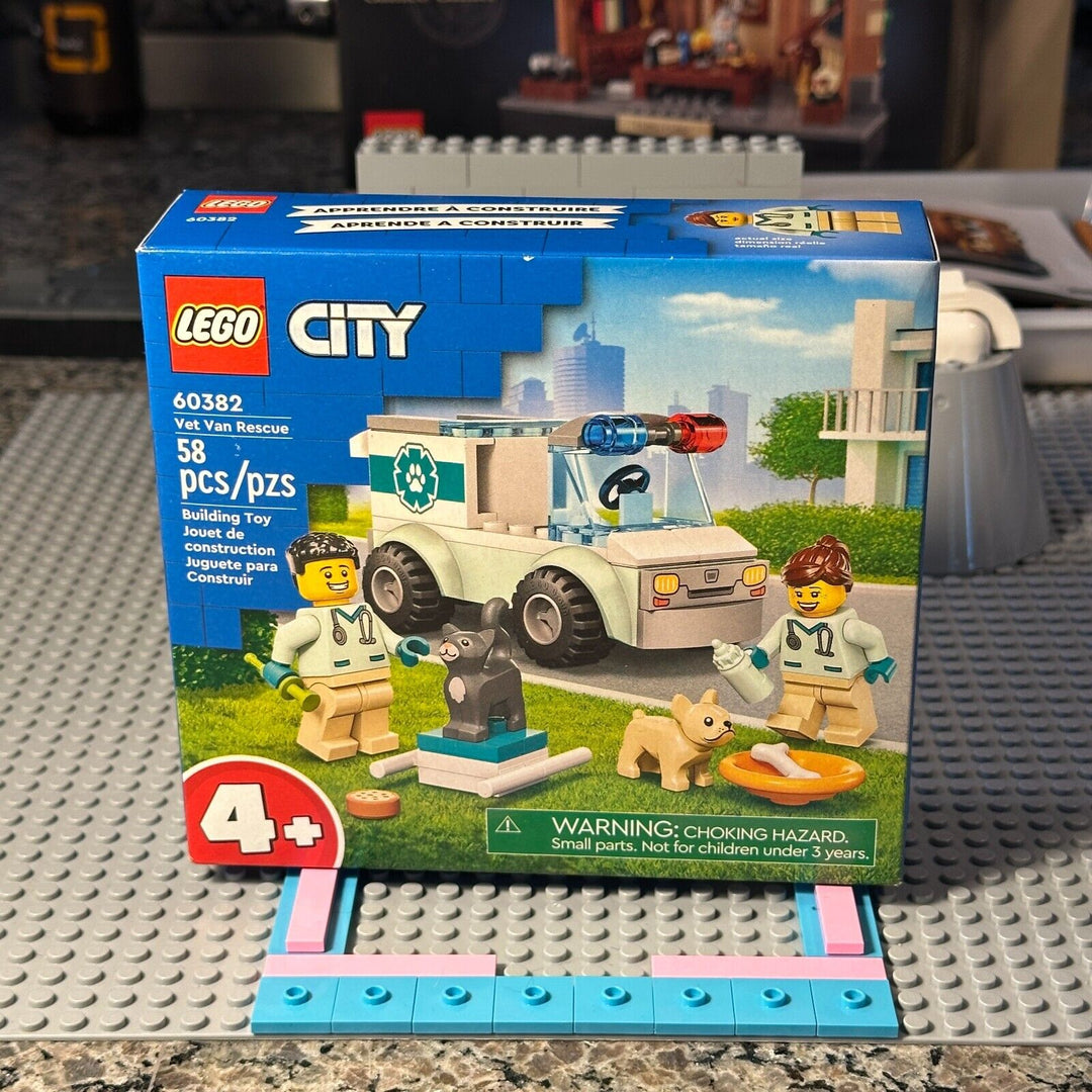 LEGO CITY: Vet Van Rescue (60382)