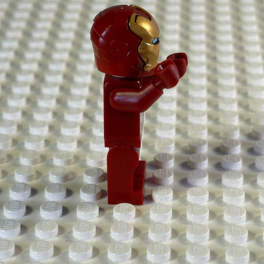 LEGO Marvel Super Heroes Minifigure Iron Man Mark 50 Armor, Small Helmet sh0496