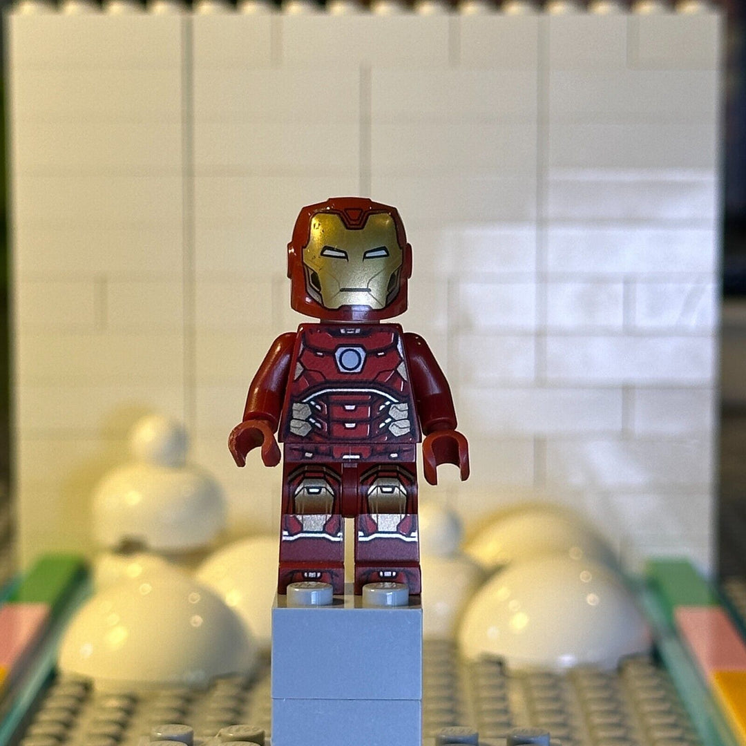 LEGO Iron Man - Silver Hexagon on Chest sh0612