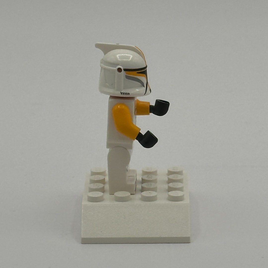 LEGO Star Wars Minifigure Clone Trooper Commander (Phase 1) - Yellow sw1146