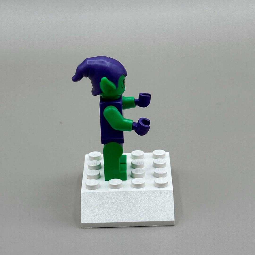 LEGO Juniors Minifigure Green Goblin - Green Skin, Purple Outfit, Eyes sh0196