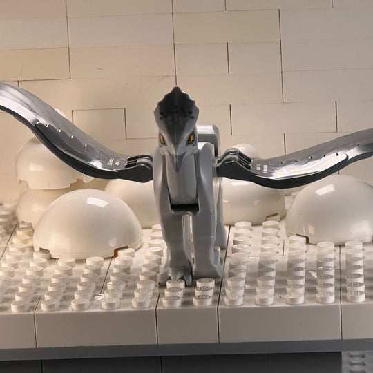 LEGO Minifigure Hippogriff - Gray with Gray Wings buckbeakc02