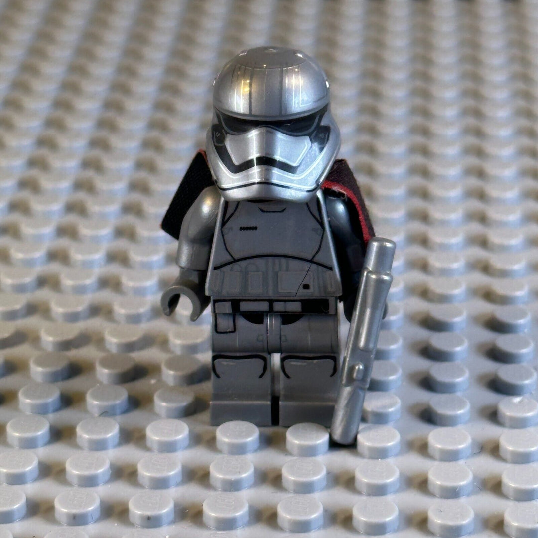 LEGO Star Wars Minifigure Captain Phasma (Pointed Mouth Pattern) sw0904