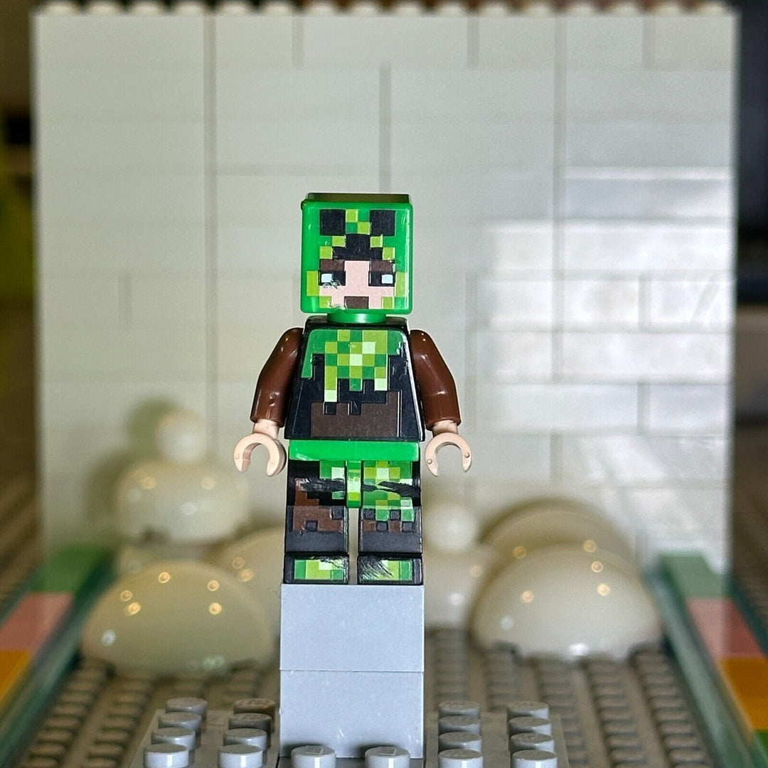 LEGO Minecraft Skin 6 - Pixelated, Bright Green and and Dark Brown min039