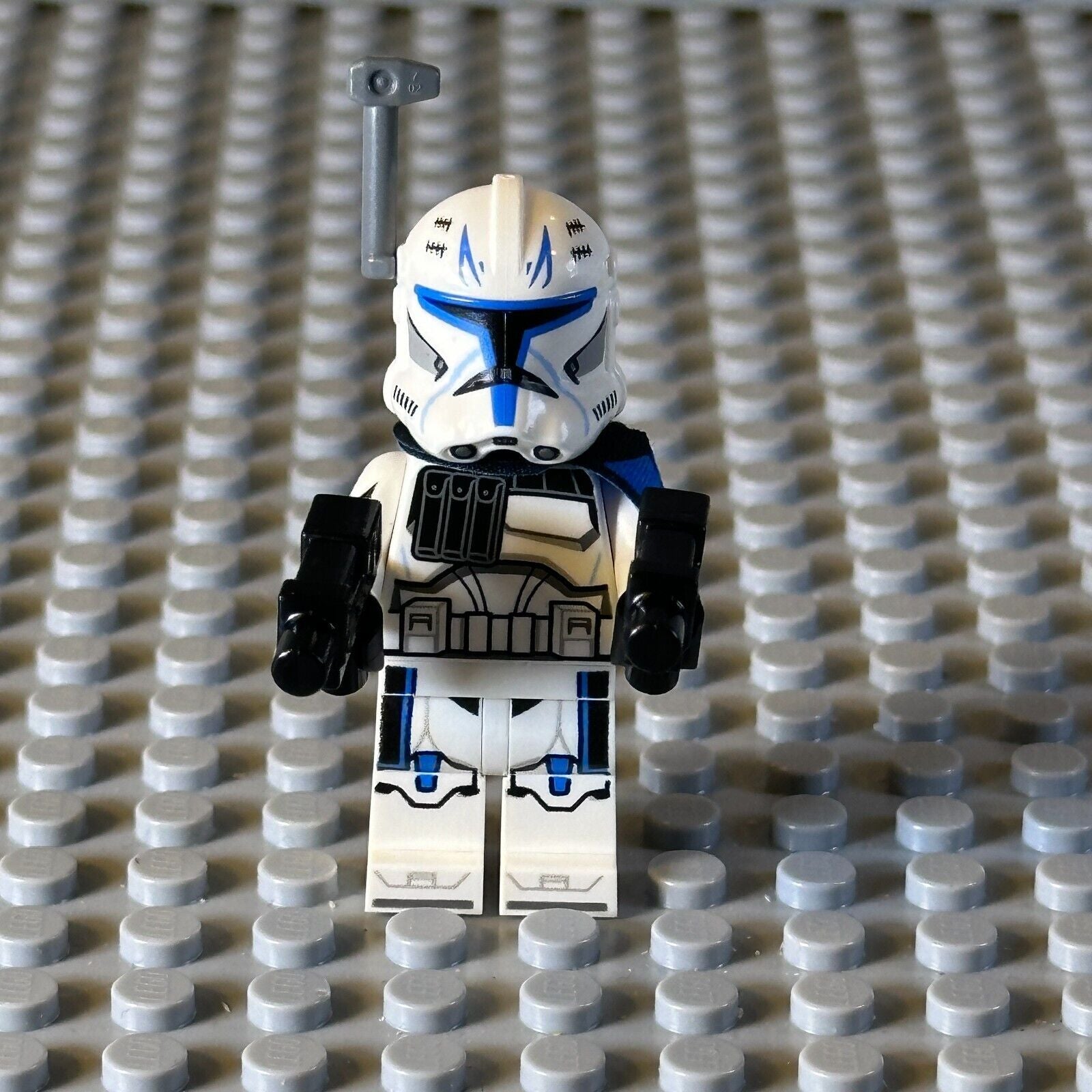 LEGO Star Wars Minifigure Captain Rex - 501st Legion Phase 2 - Blue Cloth sw1315