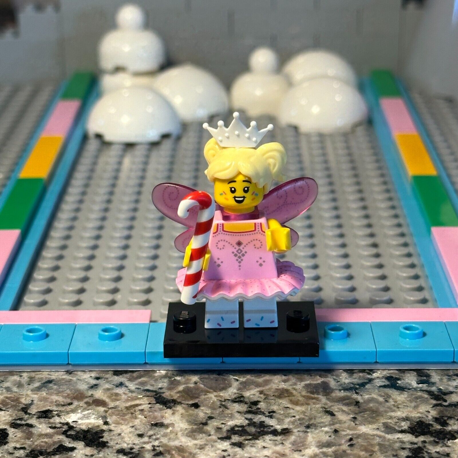 LEGO MINIFIGURES Sugar Fairy with Stand and accessories col399