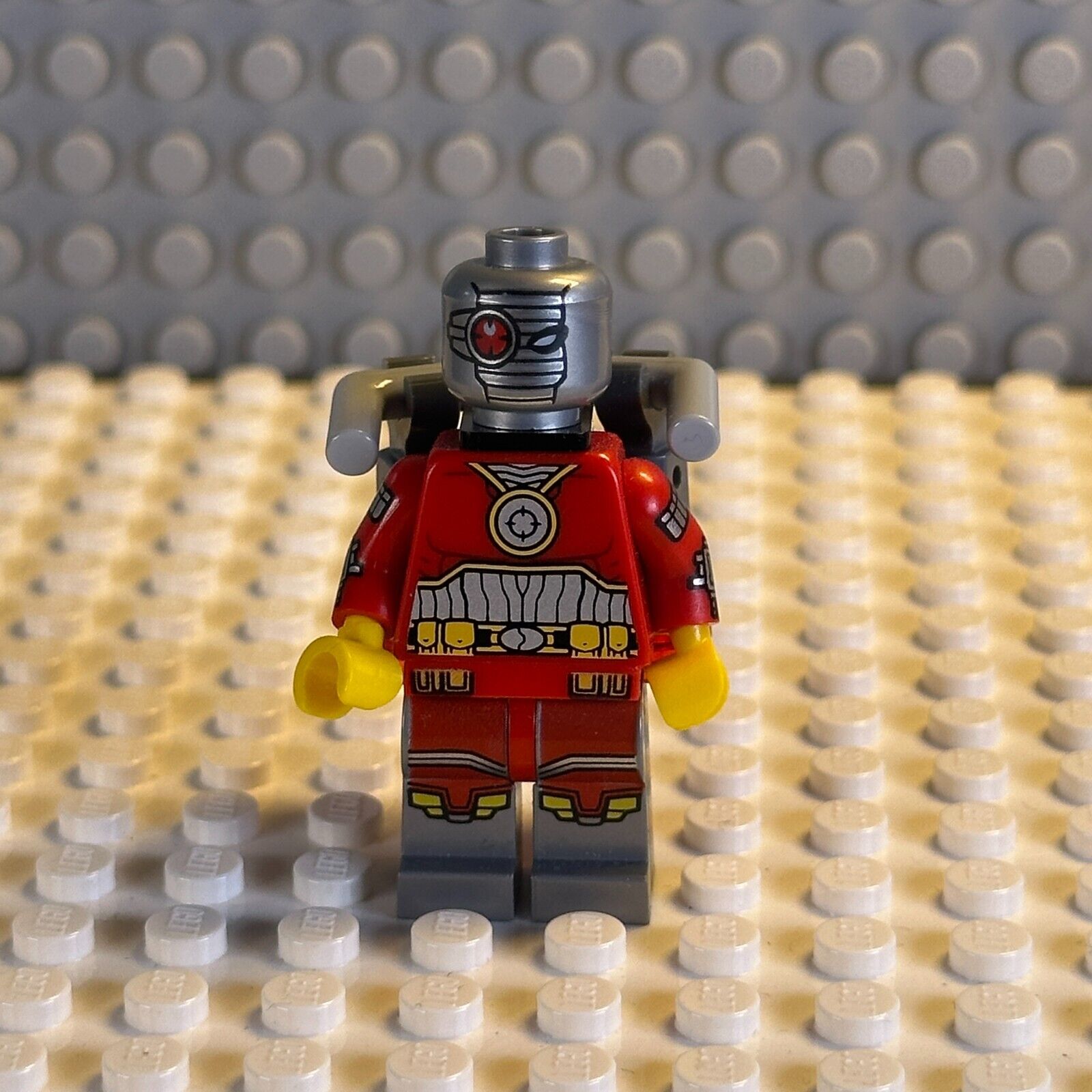 LEGO DC Comics Super Heroes Minifigure Deadshot sh259