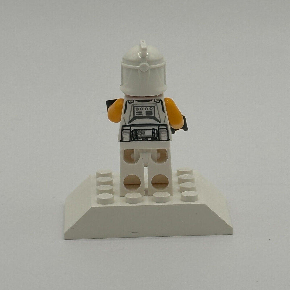 LEGO Star Wars Minifigure Clone Trooper Commander (Phase 1) - Yellow sw1146