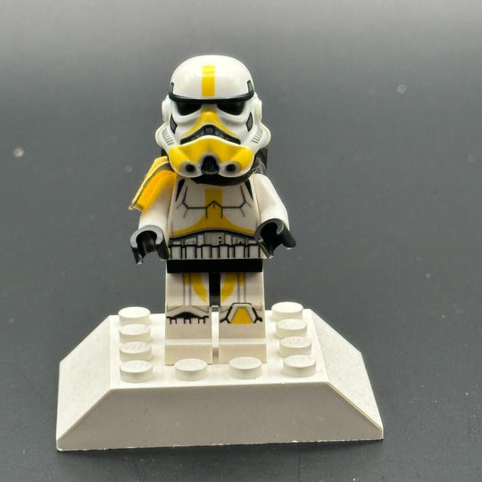 LEGO Star Wars Minifigure Artillery Stormtrooper - Yellow Markings sw1157