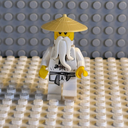 LEGO Ninjago Minifigure Wu Sensei - Pearl Gold Hat njo064