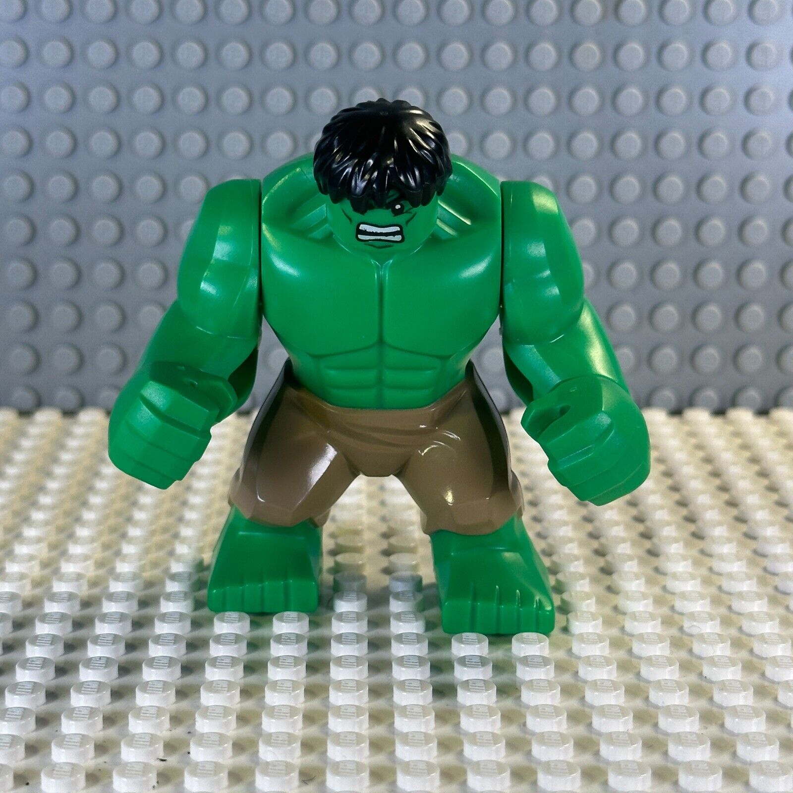 LEGO Marvel Super Heroes Minifigure Hulk Big Fig, Dark Tan Pants sh013