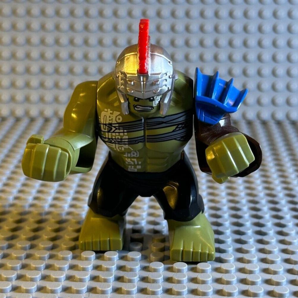 LEGO Marvel Super Heroes Minifigure Hulk -Ragnarok Big Fig Pants, Armor sh0413