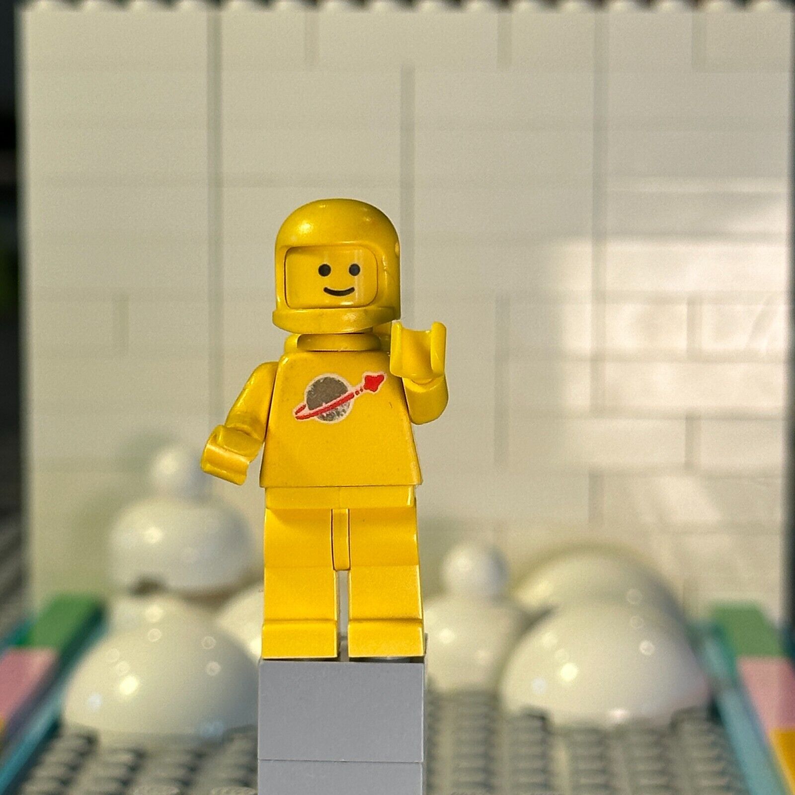 LEGO Space Classic Spaceman - Yellow with Air Tanks sp007