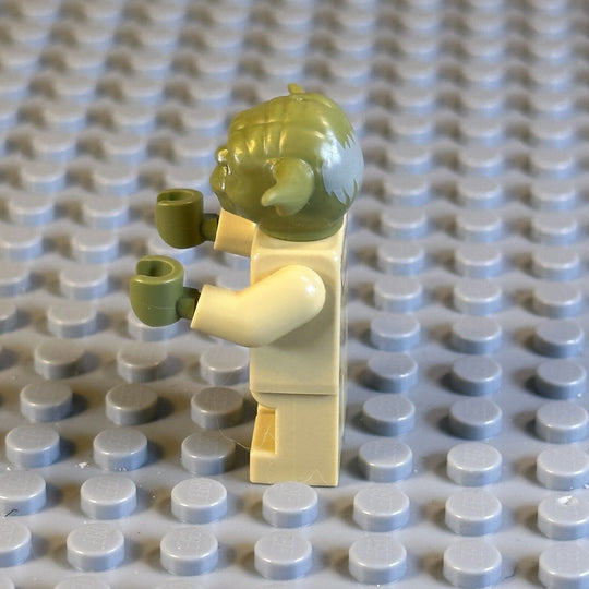 LEGO Star Wars Minifigure Yoda - Olive Green Open Robe sw0707