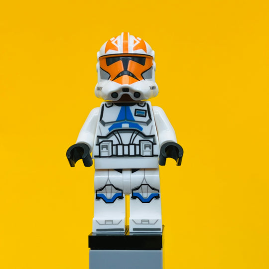 LEGO Star Wars Minifigure Clone Trooper, 501st Legion, 332nd Company (Phase 2) Helmet with Holes and Togruta Markings, Blue Jet Pack sw1276