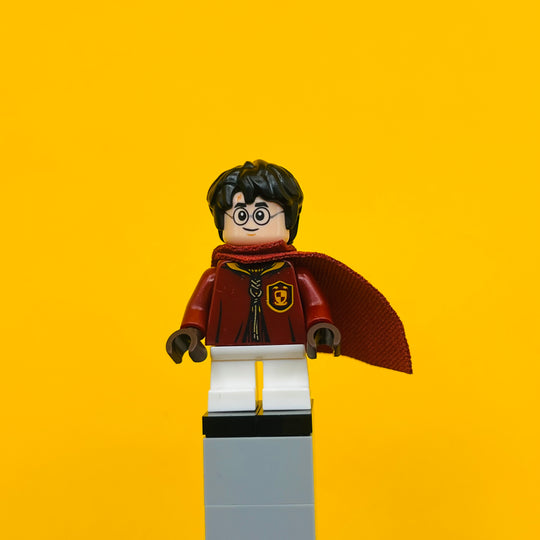 LEGO Harry Potter Minifigure Harry Potter - Dark Red Quidditch Uniform with Cape hp138