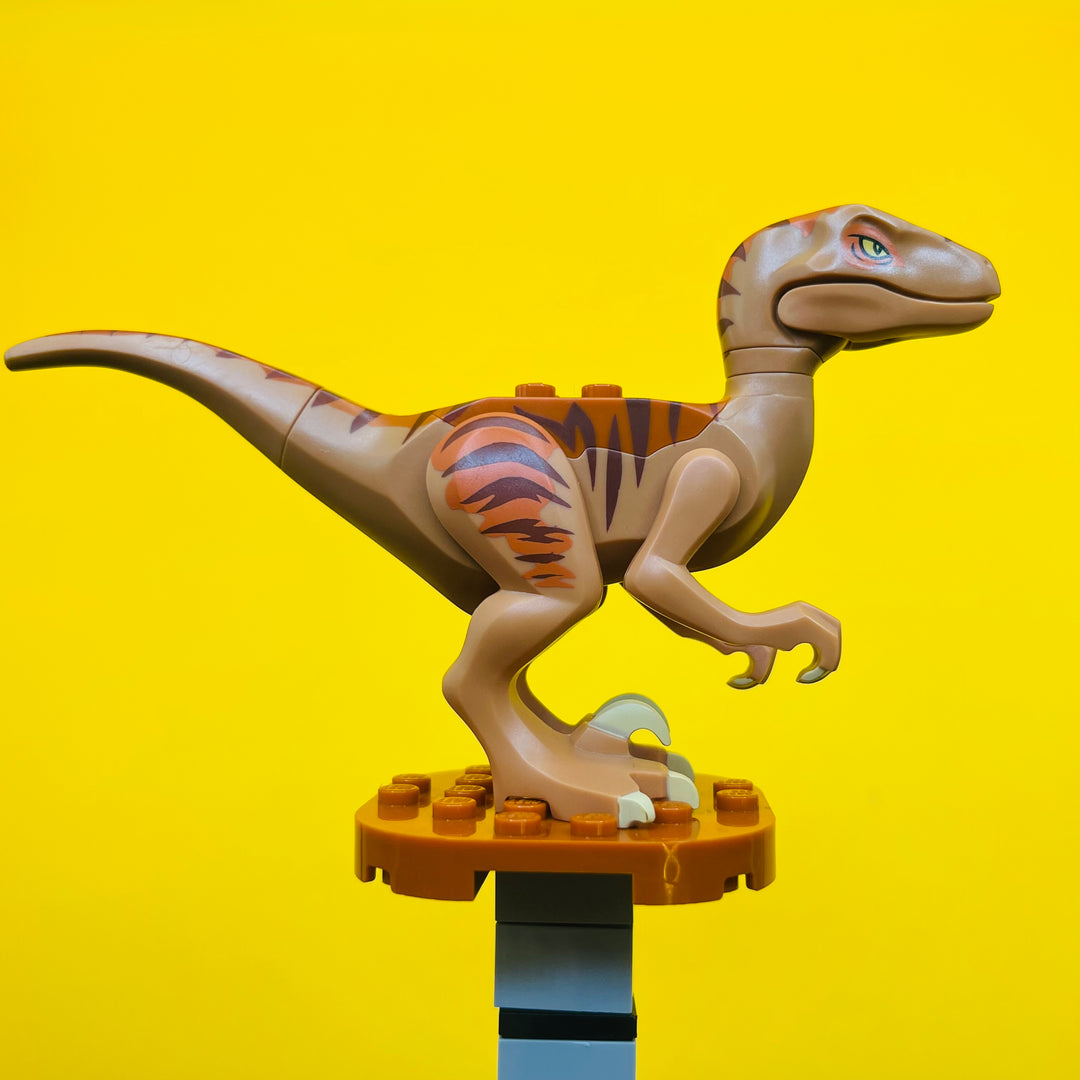 LEGO Minifigure Dinosaur Raptor / Velociraptor with Dark Orange Back raptor03