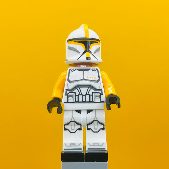 LEGO Star Wars Minifigure Clone Trooper Commander (Phase 1) - Bright Light Orange Arms, Nougat Head sw1146