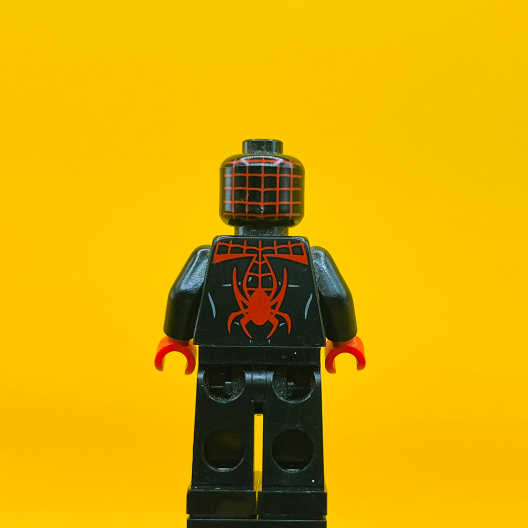 LEGO Marvel Super Heroes Minifigure Spider-Man (Miles Morales) - Red Webbing on Head, Red Hands sh0190