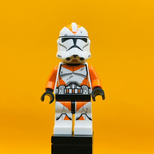 LEGO Star Wars Minifigure Clone Trooper, 212th Attack Battalion (Phase 2) -Orange Arms, Dirt Stains, Scowl, No helmet wholes sw0522